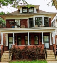 Building Photo - 855-857 Blaine St