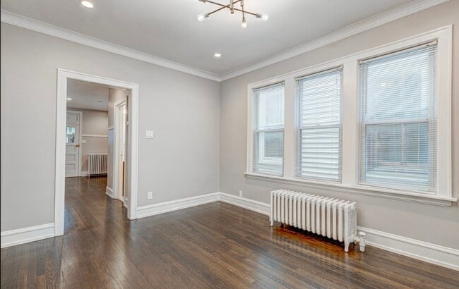 Building Photo - 1935 N Saint Louis Ave