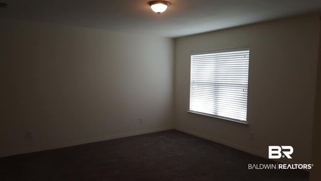 Building Photo - 12747 Westbrook Dr
