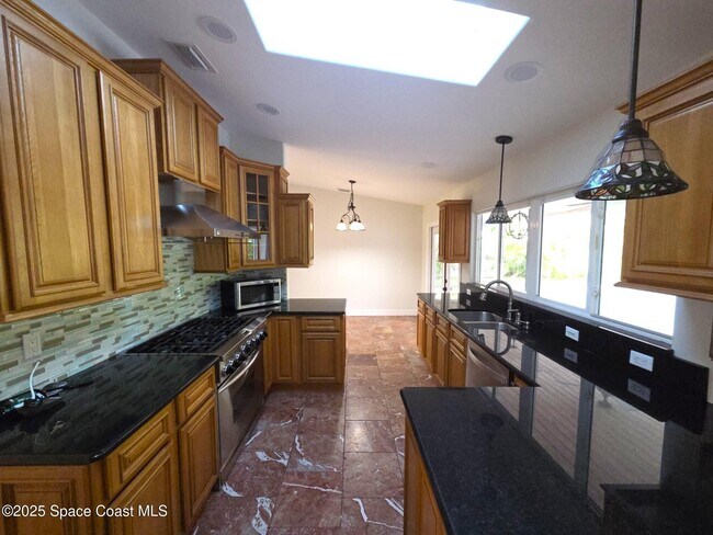 Foto del edificio - 190 Sea Crest Dr