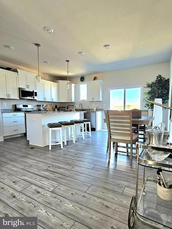 Foto del edificio - 24615 Dogwood Ln