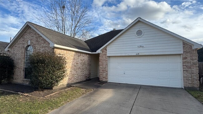 Foto del edificio - 6418 New World Dr