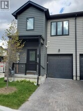 Building Photo - 7-17 Stonehart Ln