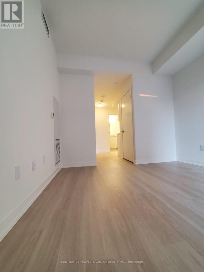 Building Photo - 500 Wilson Ave