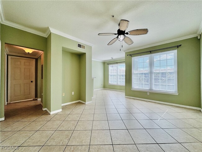 Foto del edificio - 23660 Walden Center Dr