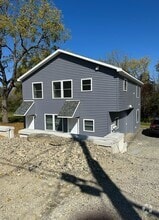 Building Photo - 161 Kendall Ave