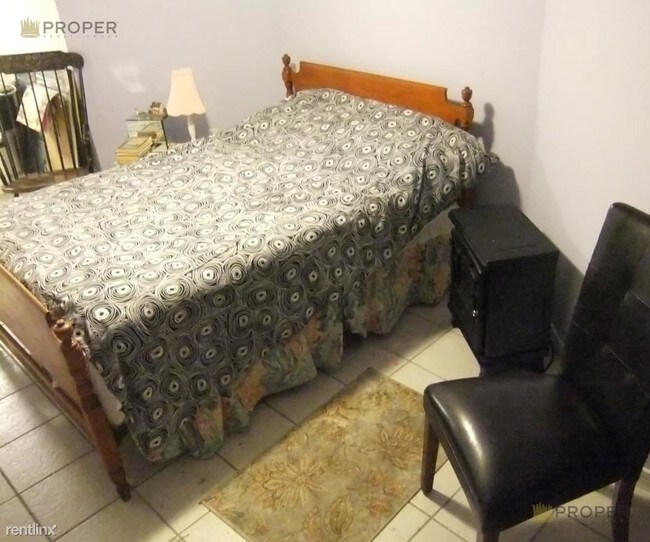 Foto del edificio - 11 Cushman Rd