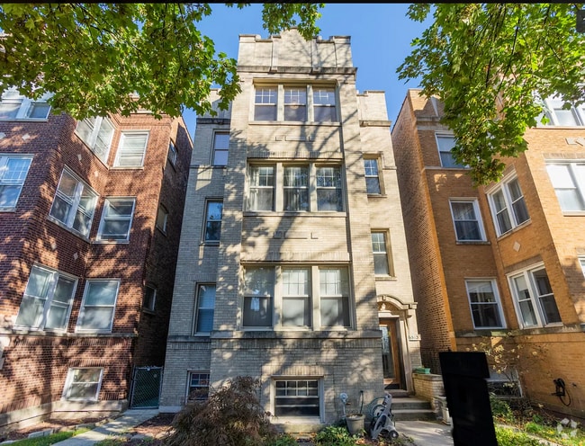 Building Photo - 6513 N Bosworth Ave