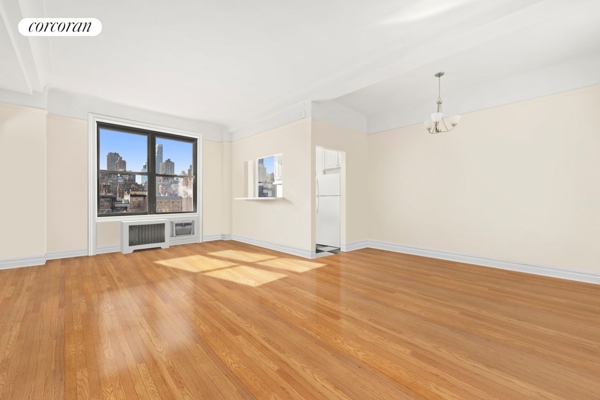 Foto principal - 140 W 79th St