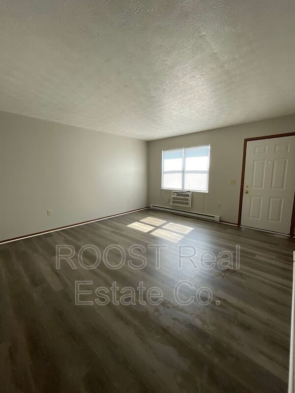 Foto del edificio - 209 N Madison Rd