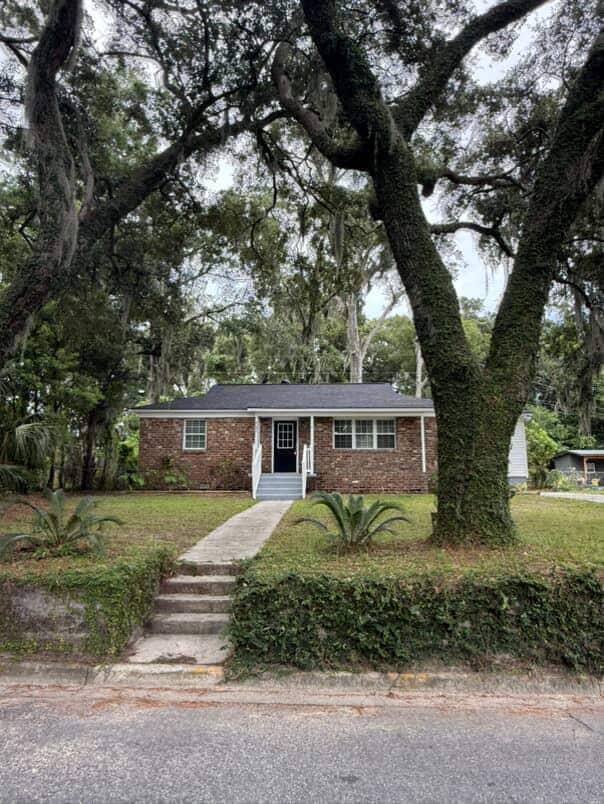 Primary Photo - 2120 Glynnwood Dr