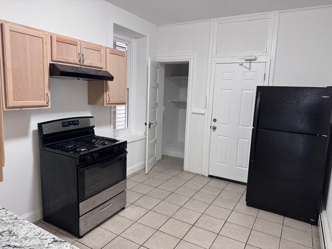 KITCHEN - 373 Morris Ave