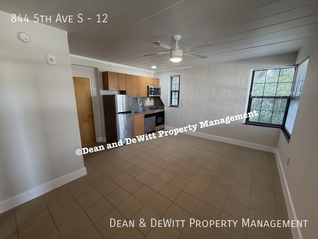 Building Photo - 1 Bed/1 Bath - Unit 12