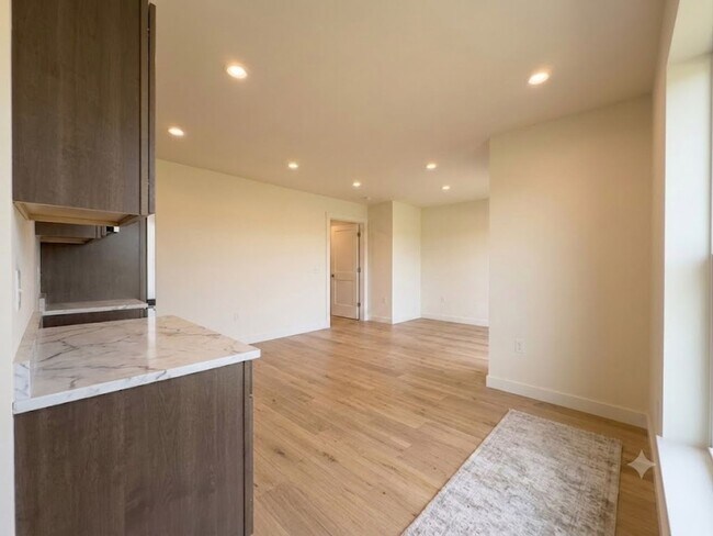 Foto del edificio - 881 Kimball Ln