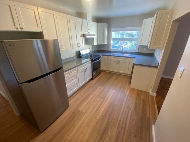 Photo - 540 32nd St Apartment