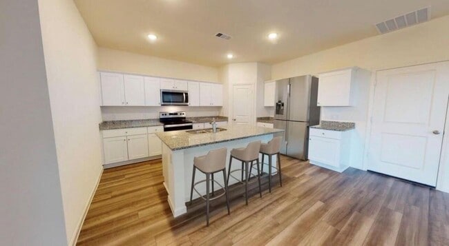 Building Photo - 15005 Ronan Dr