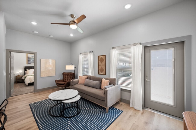 Interior Photo - The Gibson