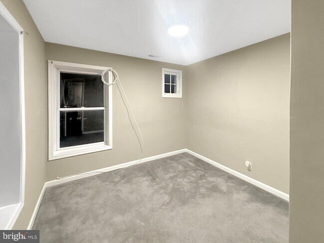 Foto del edificio - 1026 W Fayette St