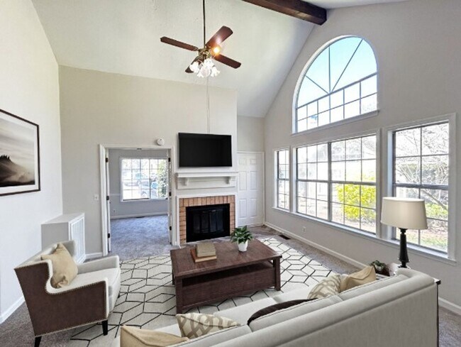 Foto del edificio - Hendersonville Condo just minutes from Old Hickory Lake