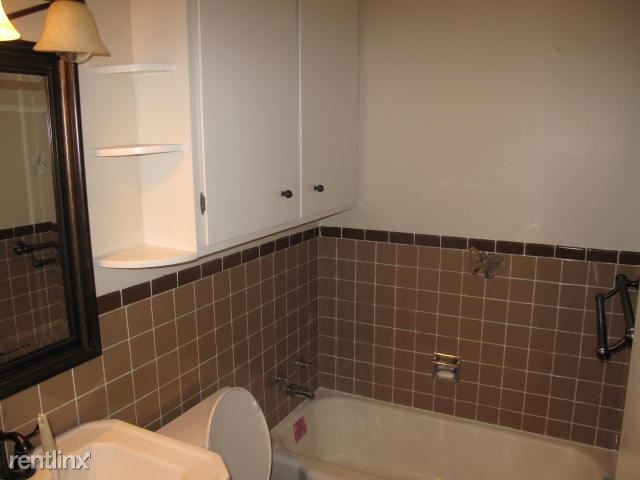 Foto del edificio - 3 br, 2 bath House - 4700 S. Austin