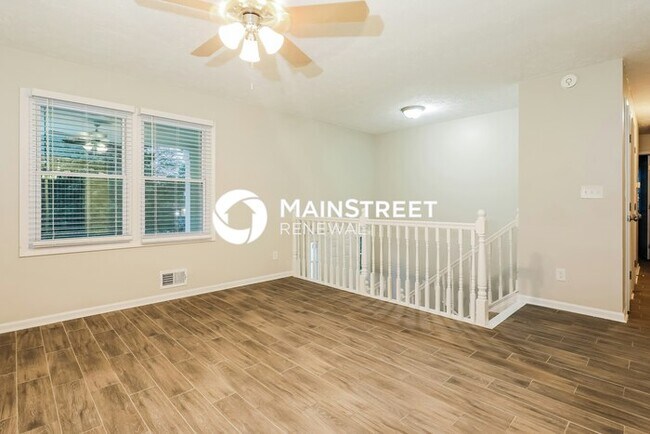 Building Photo - 3 Bedroom Pet-Friendly Home in COLLEGE PAR...