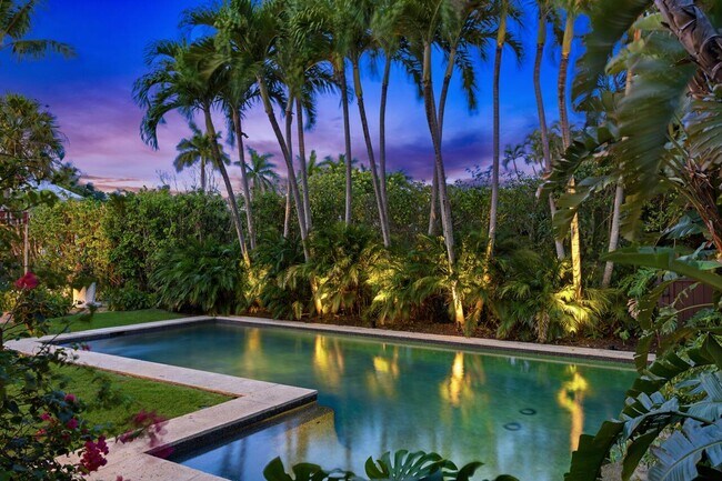 Building Photo - 230 Arabian Rd