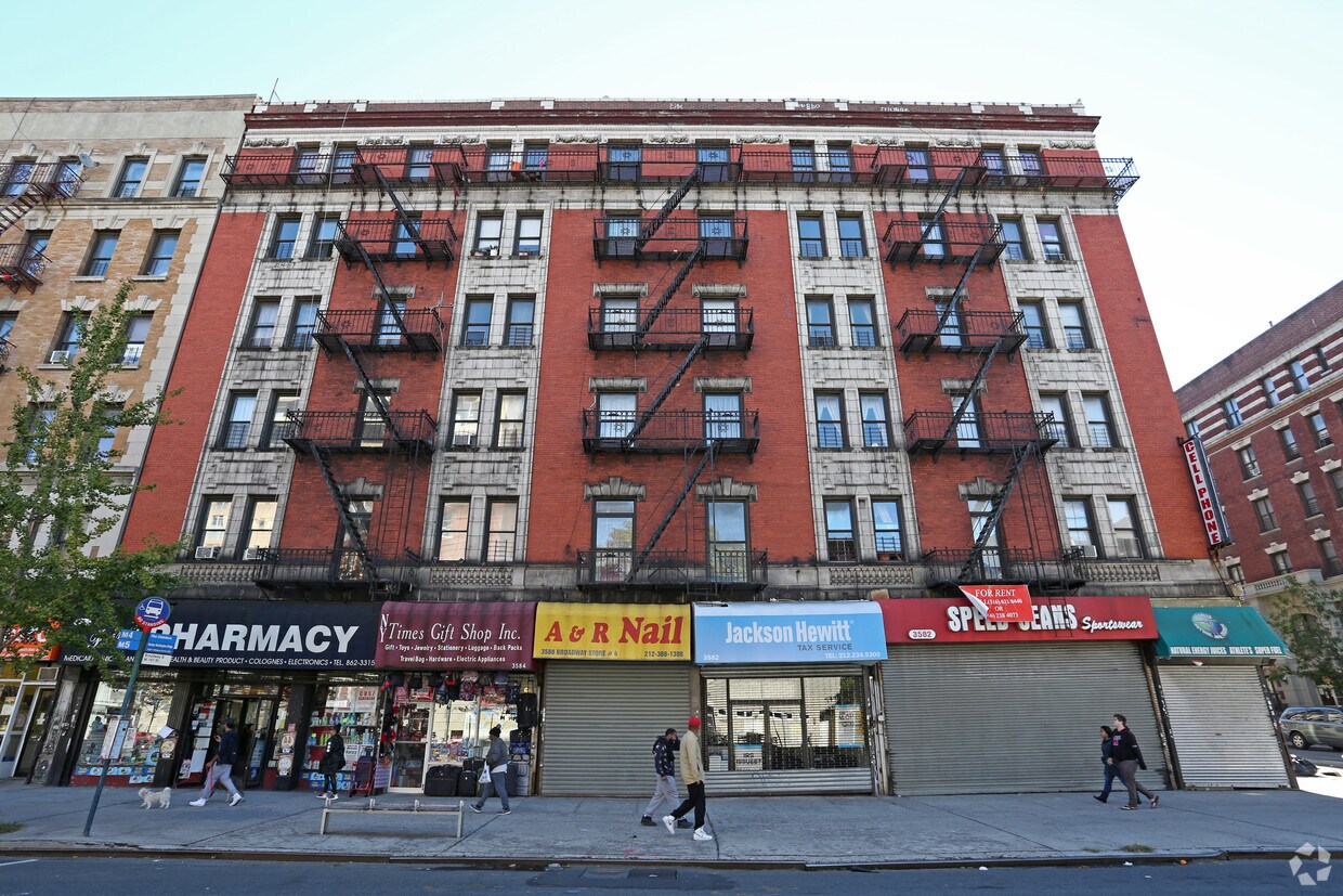 Foto del edificio - 3580-3588 Broadway