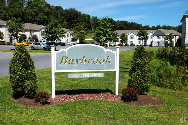 Building Photo - Baybrook