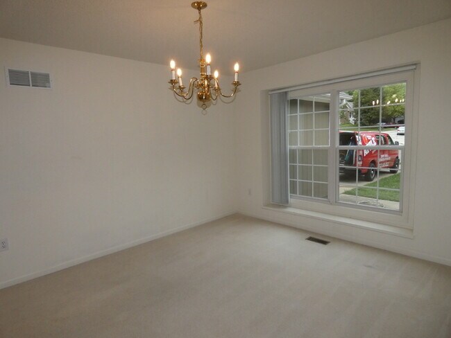 Building Photo - Beautiful Home in Park Hill School District