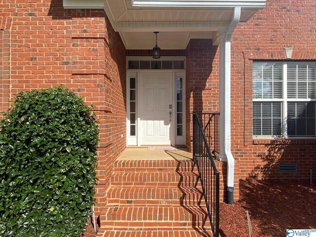 Building Photo - 100 Litespeed Ln SW