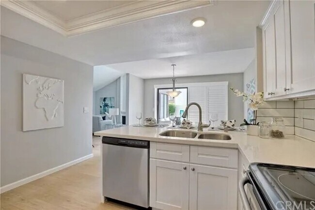 Foto del edificio - 3 Bed/2 Bath House with Garage! Won't Last...