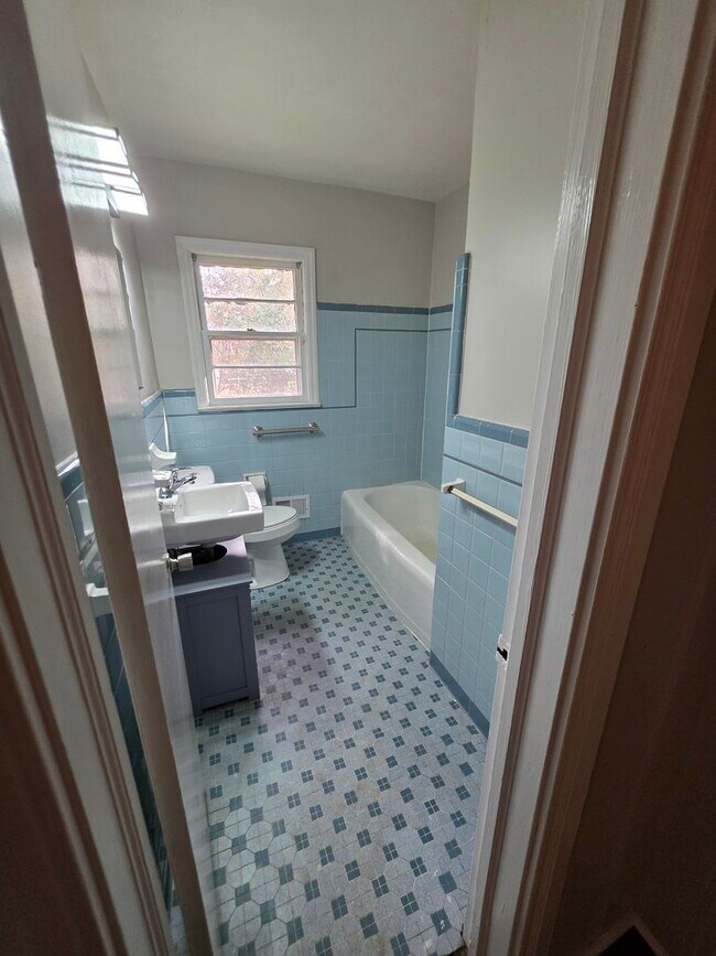 Foto del edificio - 107 Creek Dr