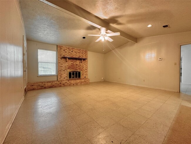 Foto del edificio - 1822 Willow Bend Dr