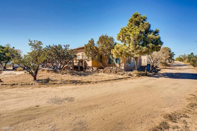 Building Photo - 1 br, 1 bath House - 3926 Fields Ln