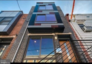 Building Photo - 1529 S Lambert St