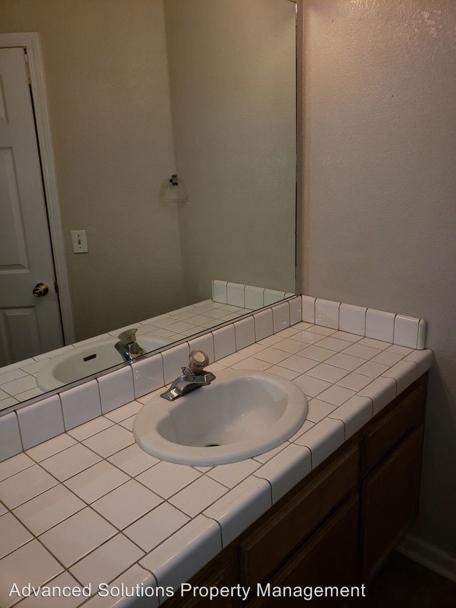 Building Photo - 4 br, 2 bath House - 4327 Agnes May Dr