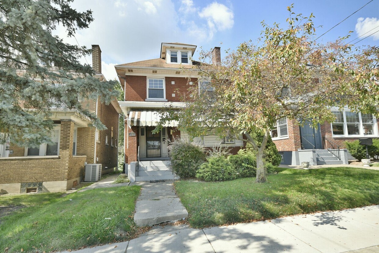 Primary Photo - 2110 West St