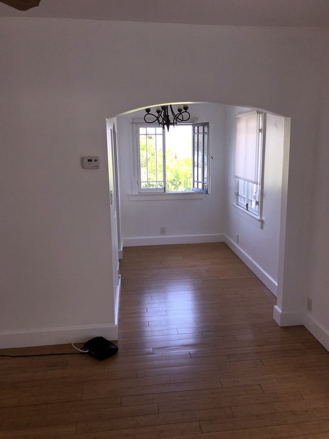 Comida - 2278 Edendale Pl