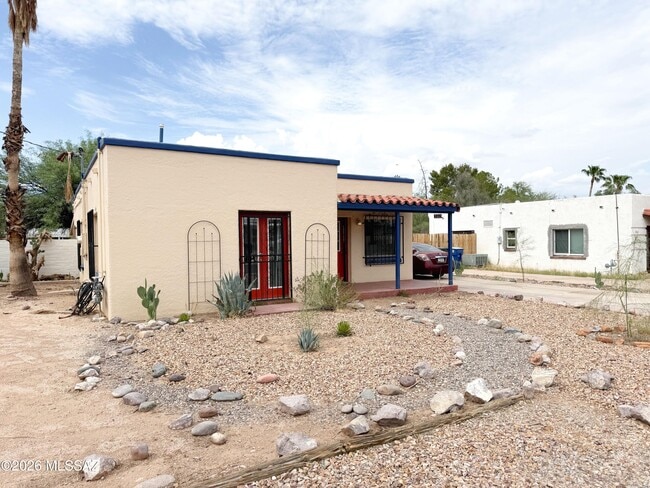 Foto del edificio - 3215 E Willard St