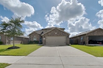 Building Photo - 520 Red Dusk Paint Dr