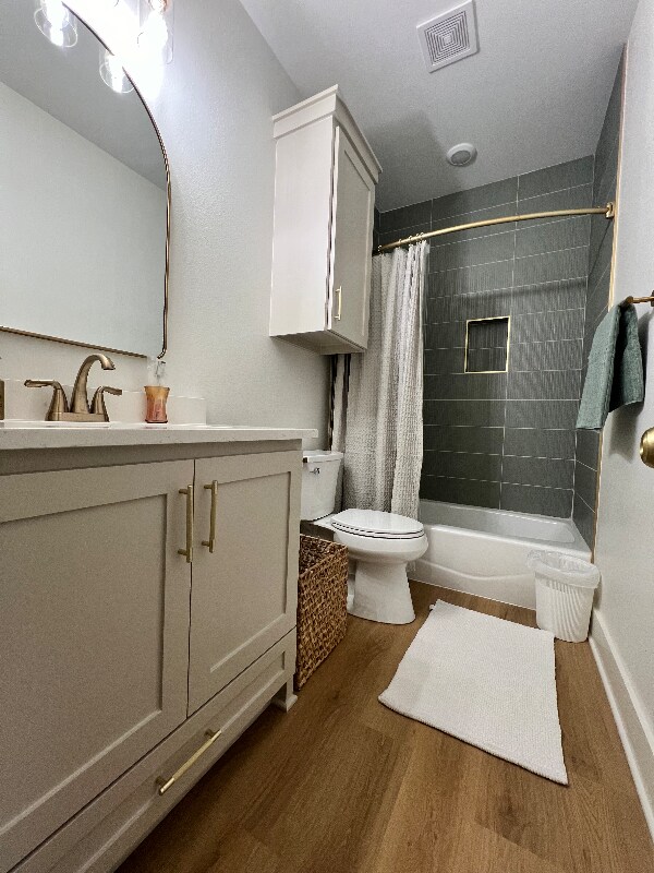 Foto del edificio - 324 Inwood Dr