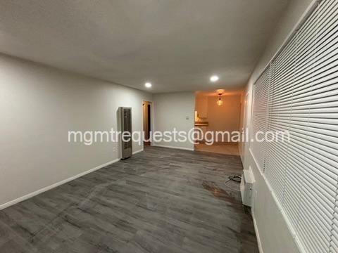 Foto del edificio - 1455 Veterans Way