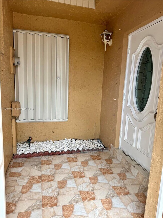 Foto del edificio - 5900 W 21st Ct