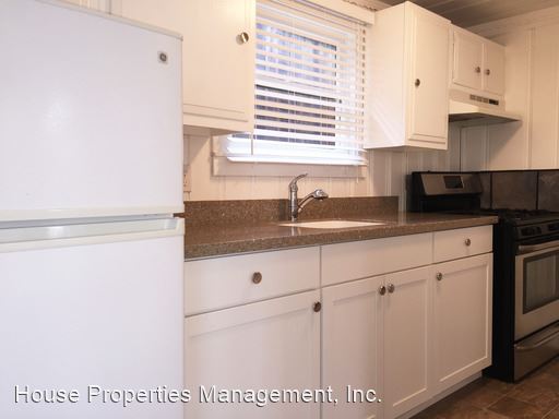 Building Photo - 101 Primrose Path