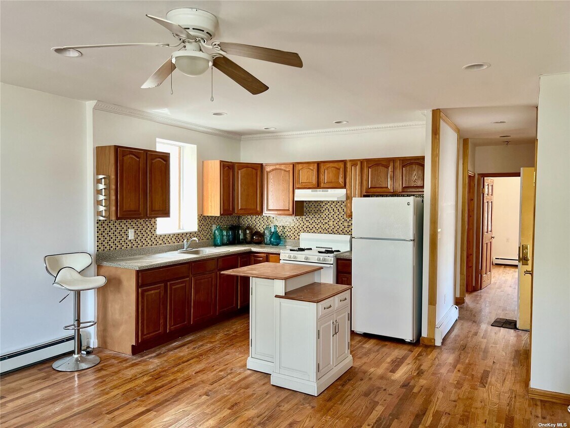 Foto principal - 2150 Beverley Rd