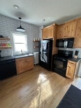 Building Photo - 108 3rd Ave NW