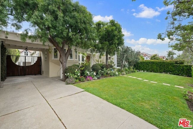 Building Photo - 337 S Maple Dr