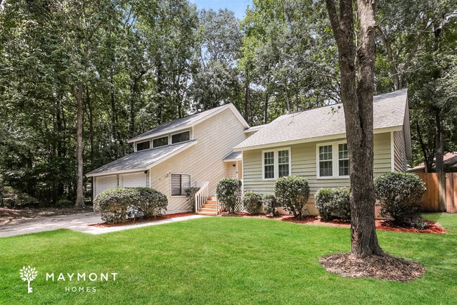 Building Photo - 158 Fox Chase Dr