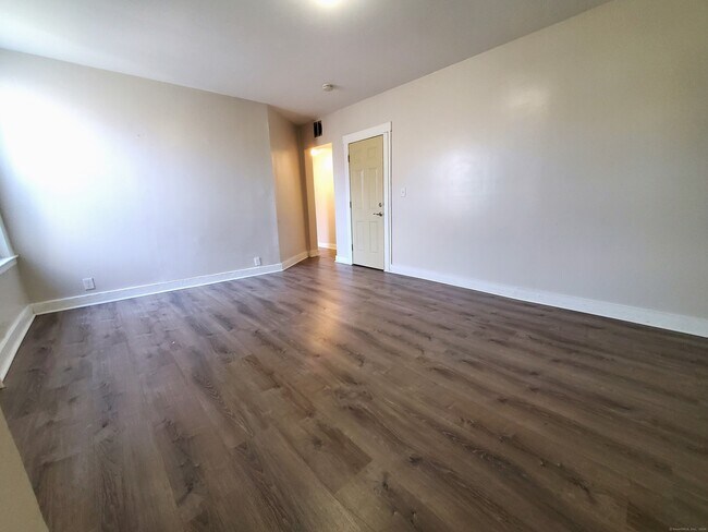 Foto del edificio - 282 Putnam St