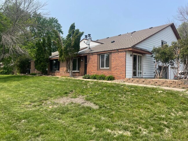 Foto del edificio - 8333 144th St W